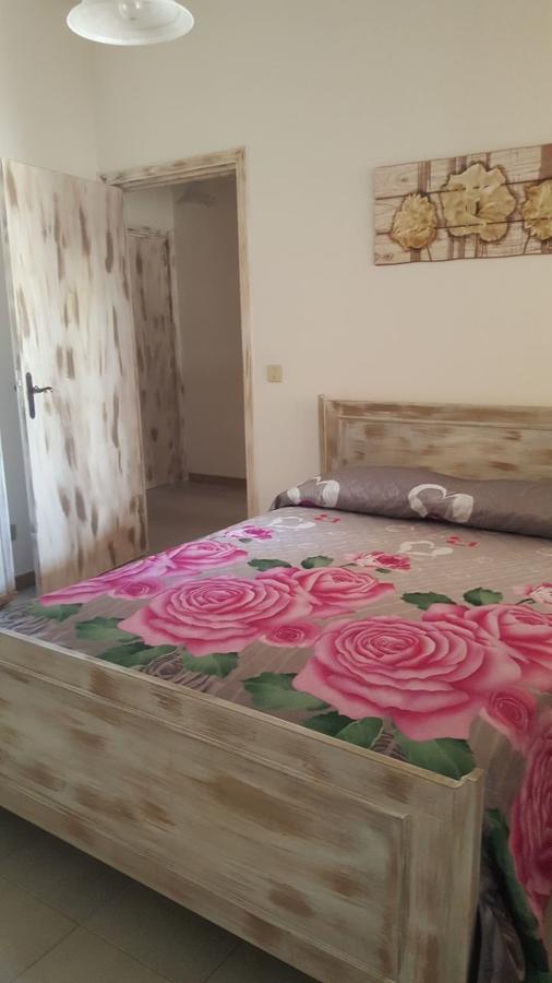 B&B Le Peonie Badesi Eksteriør bilde